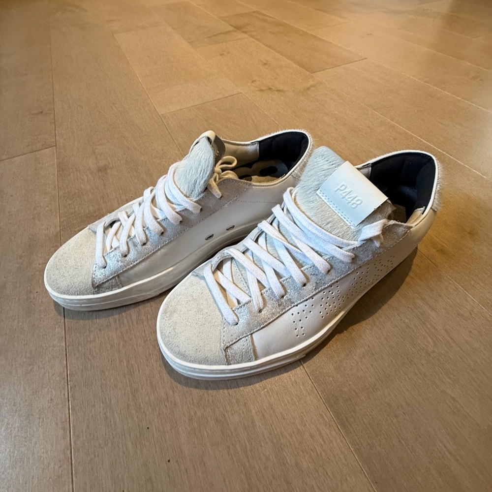 P448 Women’s sneakers size 40